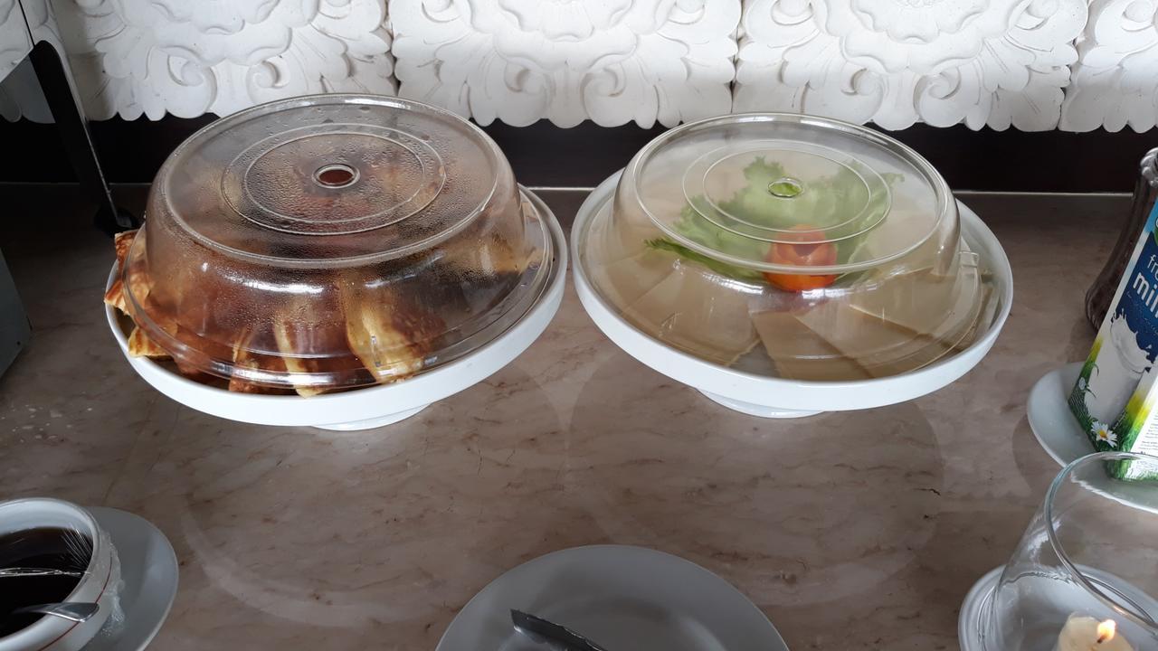 Respati Beach Hotel 발리 사누르 객실 사진